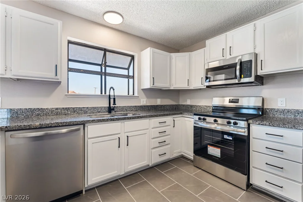 4243 Helen, Las Vegas, NV 89130