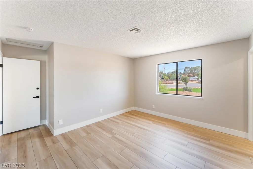 4243 Helen, Las Vegas, NV 89130