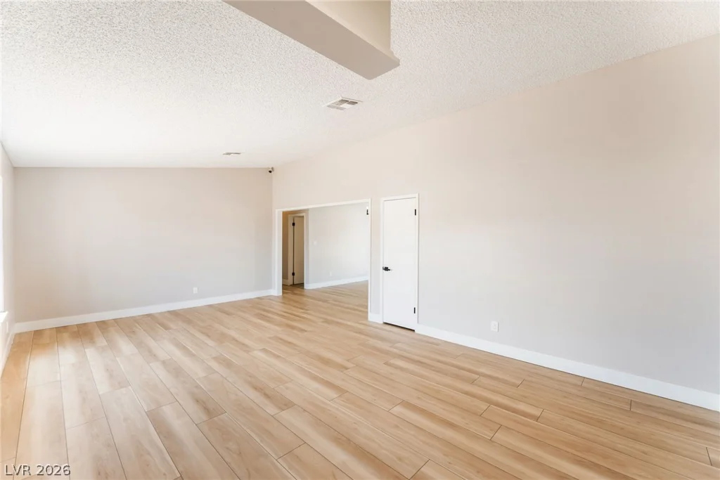 4243 Helen, Las Vegas, NV 89130
