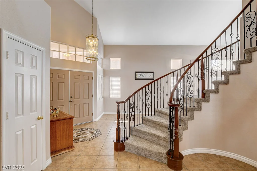 9364 Warm Waters, Las Vegas, NV 89129