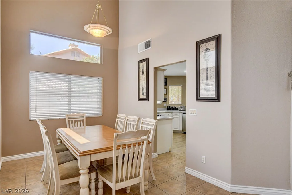 9364 Warm Waters, Las Vegas, NV 89129