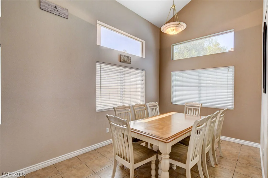 9364 Warm Waters, Las Vegas, NV 89129