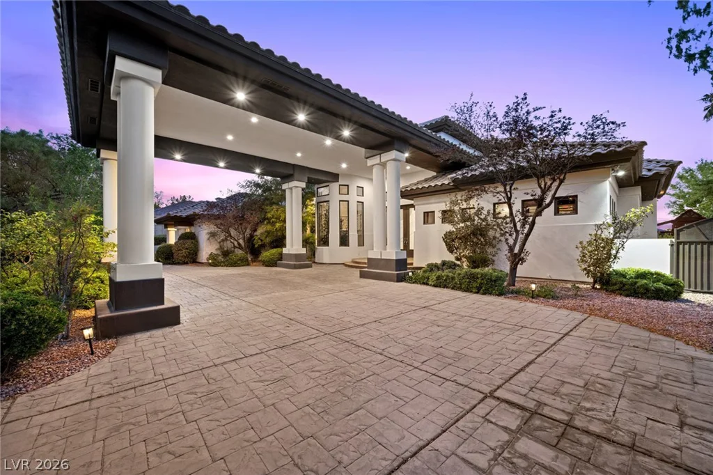9708 Winter Palace, Las Vegas, NV 89145