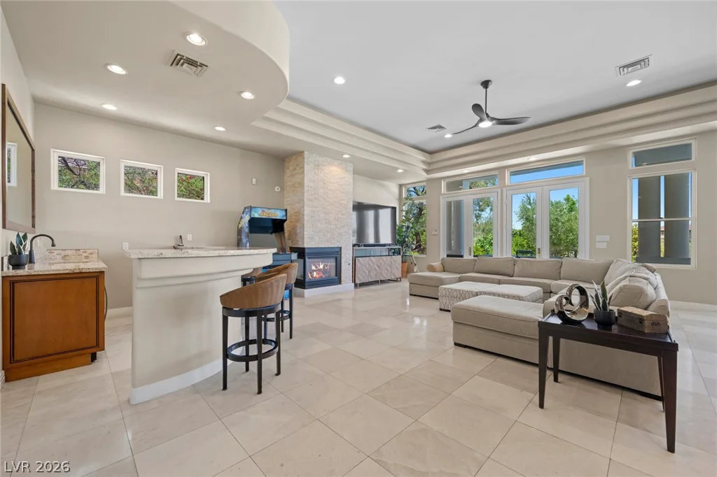 9708 Winter Palace, Las Vegas, NV 89145