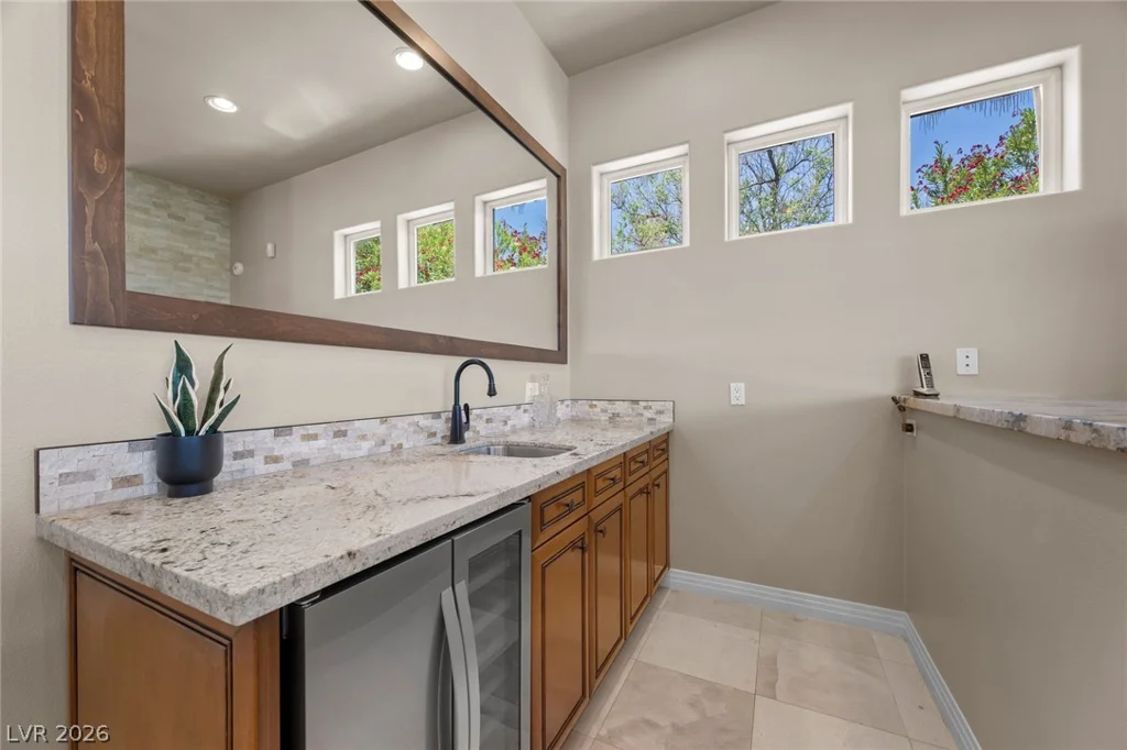 9708 Winter Palace, Las Vegas, NV 89145