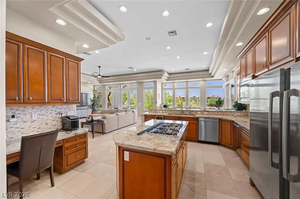 9708 Winter Palace, Las Vegas, NV 89145
