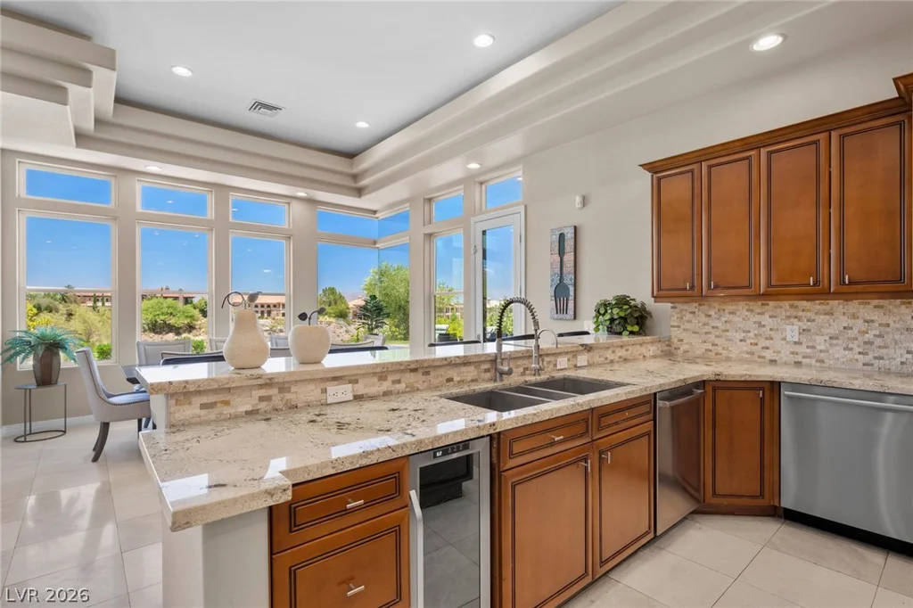 9708 Winter Palace, Las Vegas, NV 89145