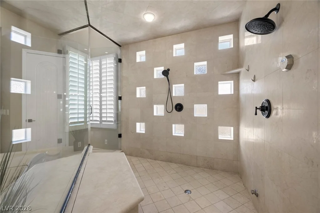 9708 Winter Palace, Las Vegas, NV 89145