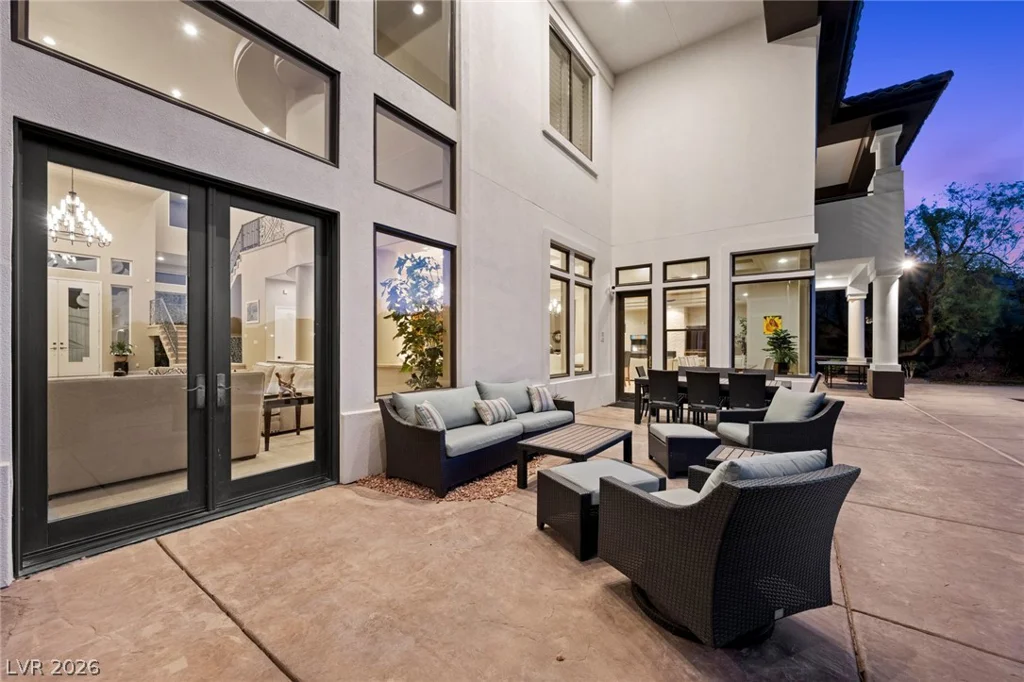 9708 Winter Palace, Las Vegas, NV 89145