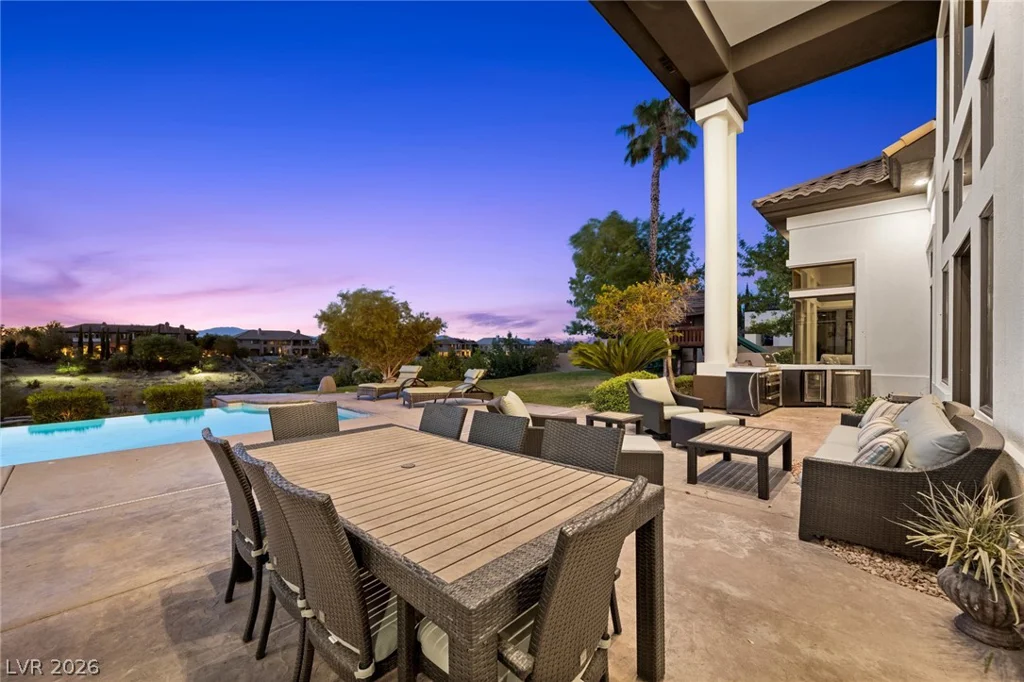 9708 Winter Palace, Las Vegas, NV 89145
