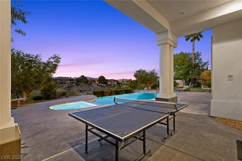9708 Winter Palace, Las Vegas, NV 89145