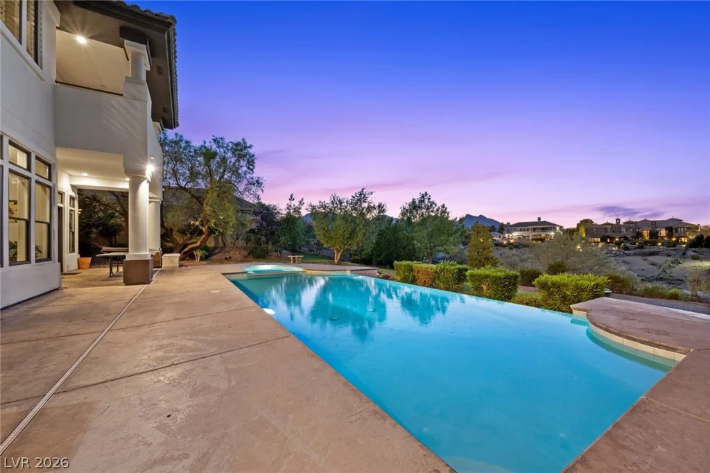 9708 Winter Palace, Las Vegas, NV 89145