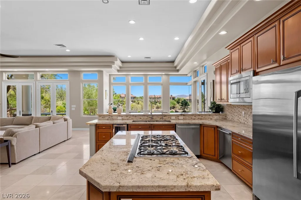 9708 Winter Palace, Las Vegas, NV 89145