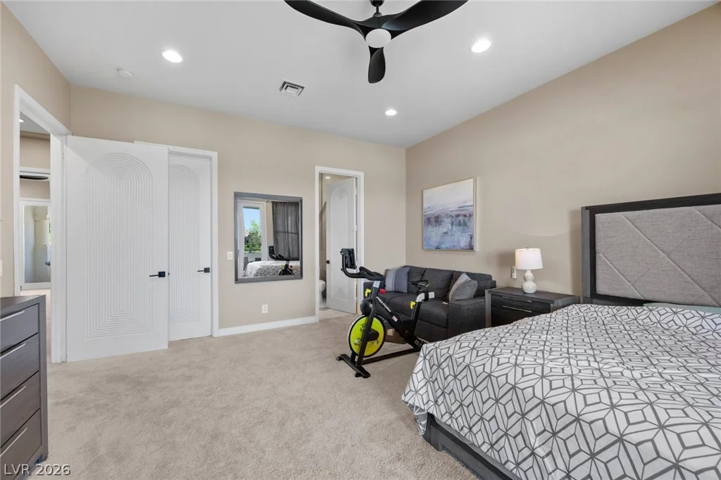 9708 Winter Palace, Las Vegas, NV 89145