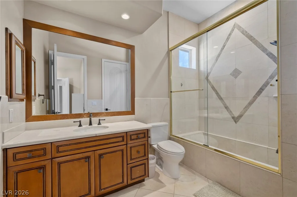 9708 Winter Palace, Las Vegas, NV 89145