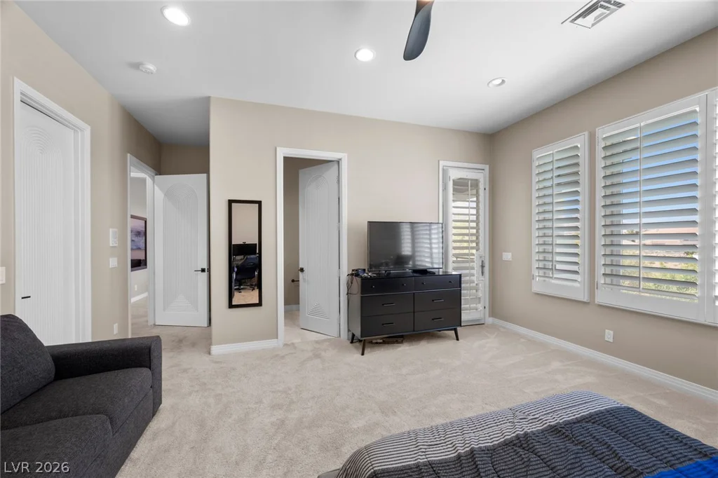 9708 Winter Palace, Las Vegas, NV 89145
