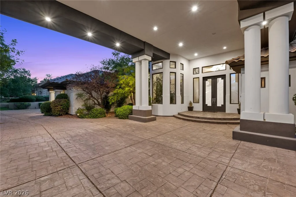 9708 Winter Palace, Las Vegas, NV 89145