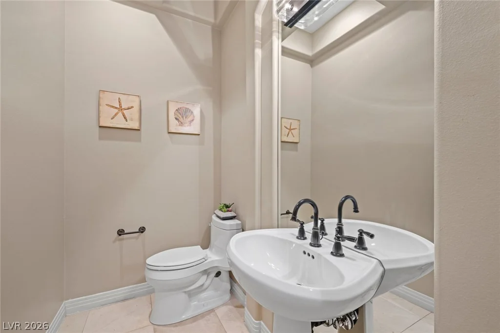 9708 Winter Palace, Las Vegas, NV 89145
