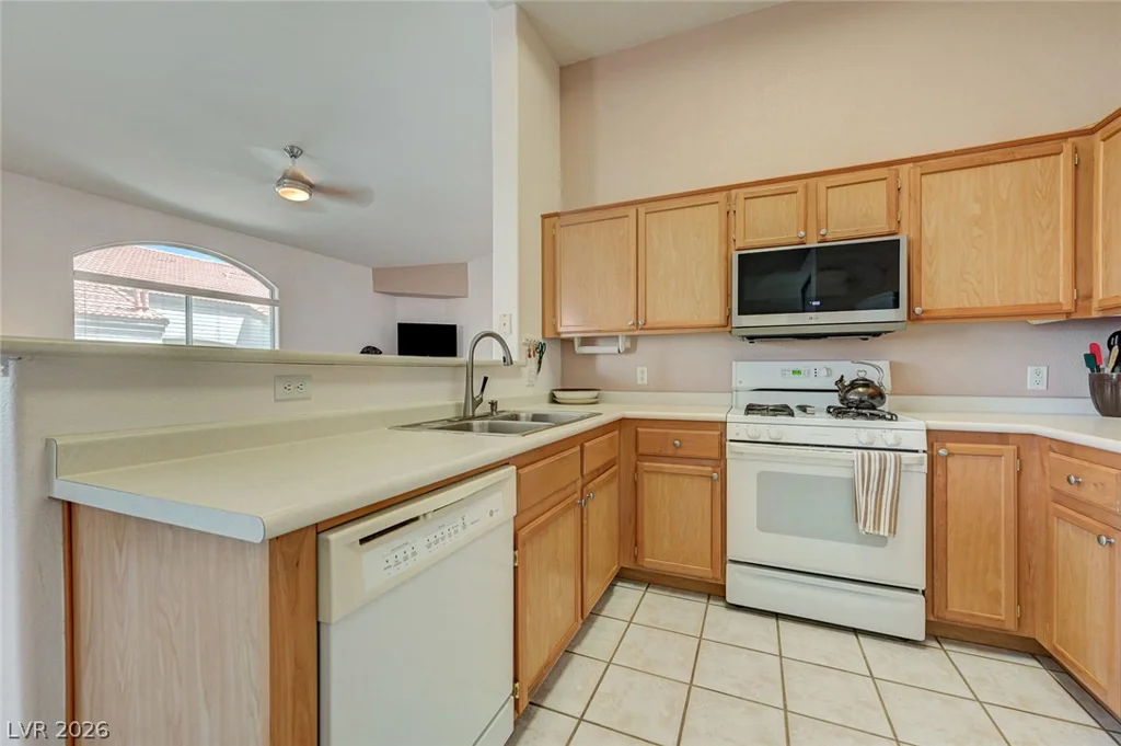 700 Carnegie, Henderson, NV 89052