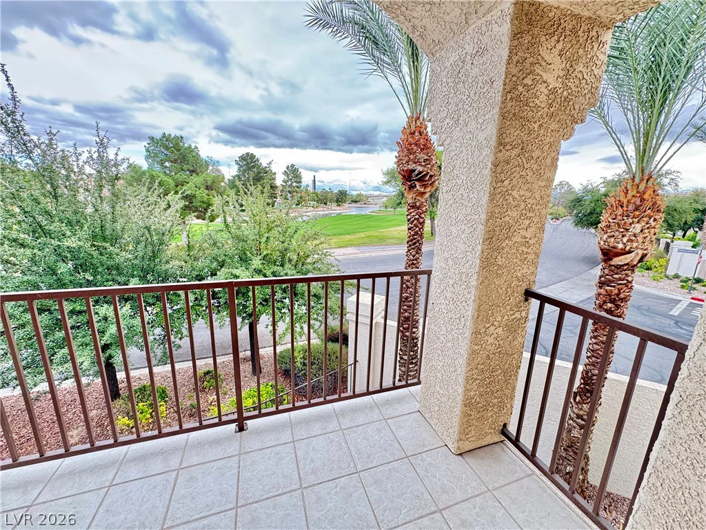 4900 Black Bear, Las Vegas, NV 89149