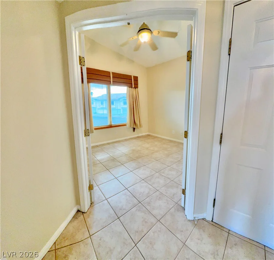 4900 Black Bear, Las Vegas, NV 89149