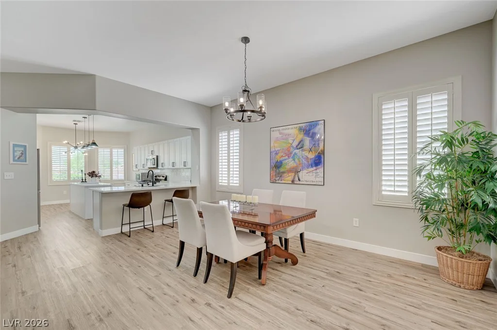 10613 Spring Garden, Las Vegas, NV 89134