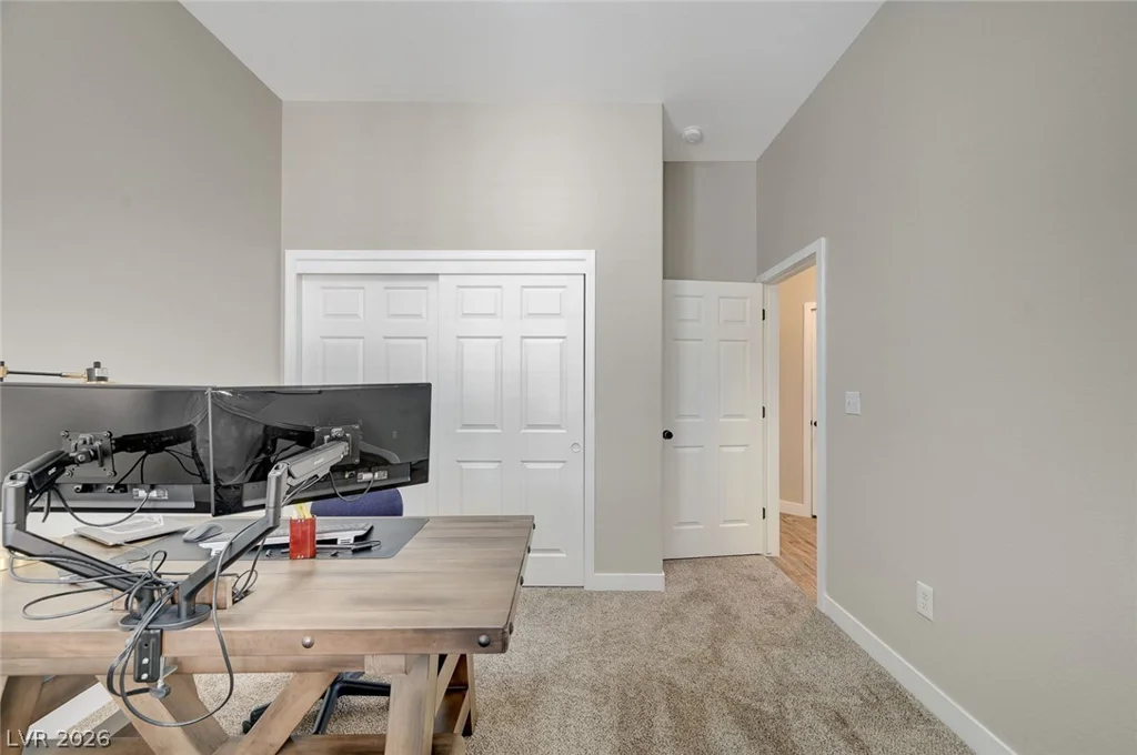 10613 Spring Garden, Las Vegas, NV 89134