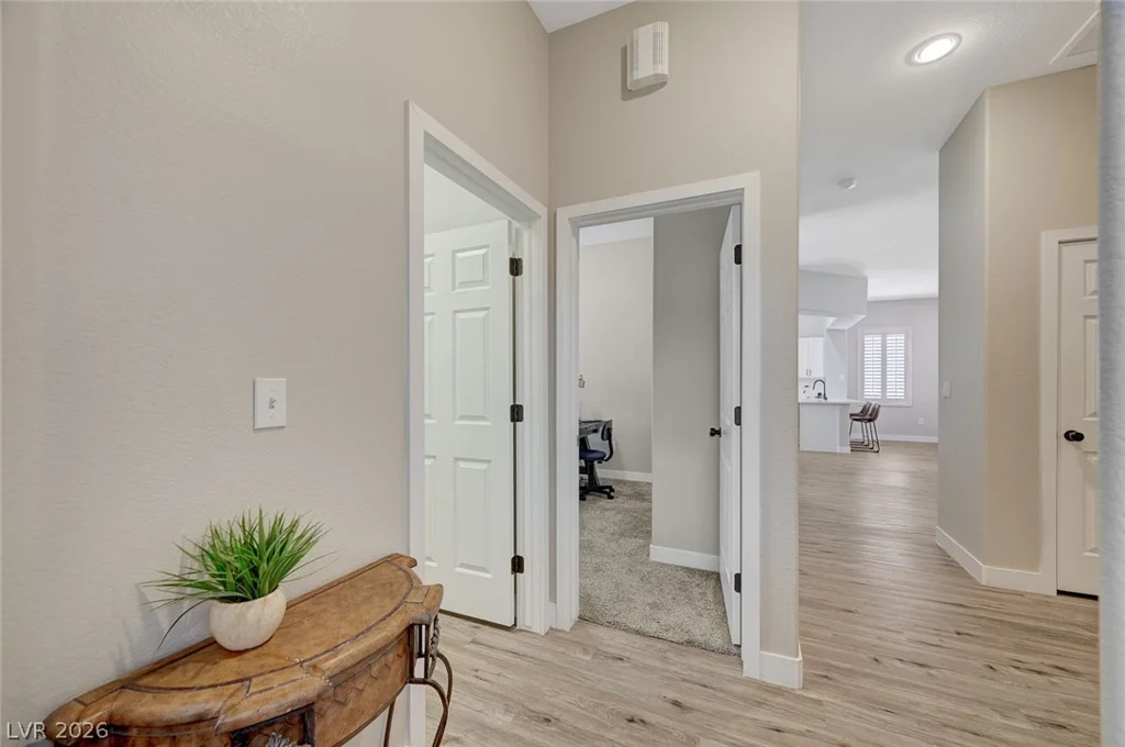10613 Spring Garden, Las Vegas, NV 89134