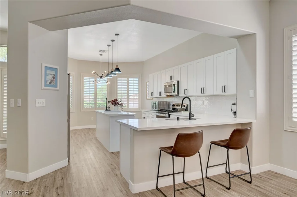 10613 Spring Garden, Las Vegas, NV 89134