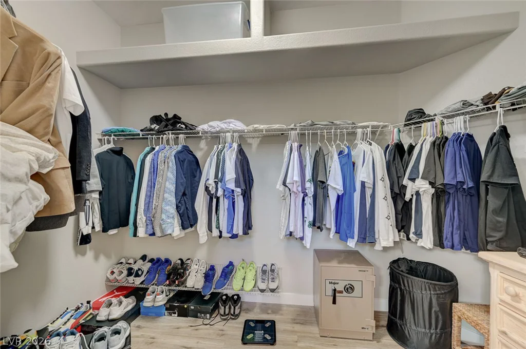 10613 Spring Garden, Las Vegas, NV 89134