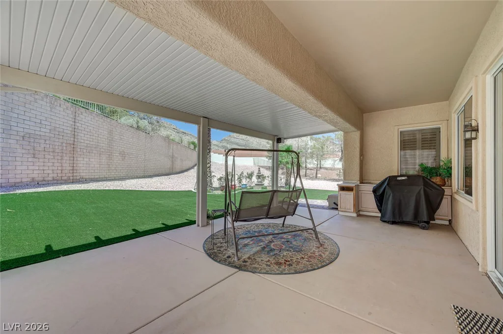 10613 Spring Garden, Las Vegas, NV 89134