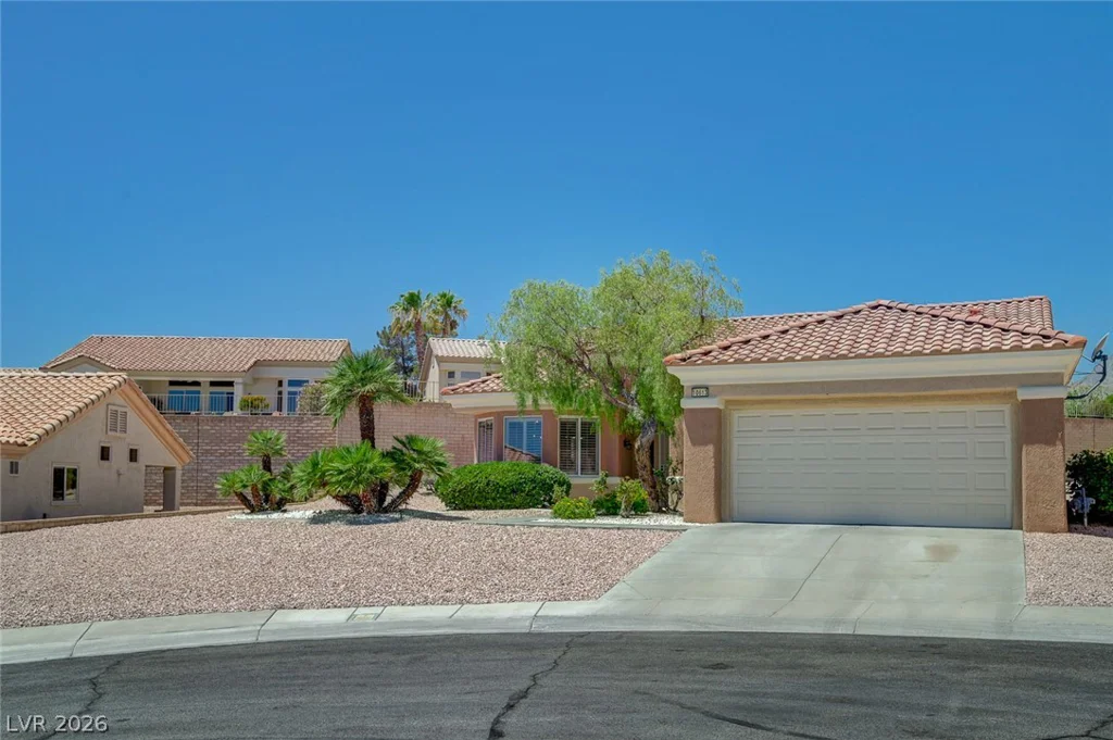 10613 Spring Garden, Las Vegas, NV 89134
