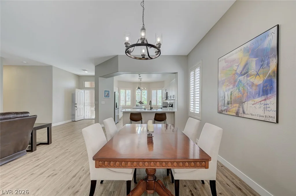 10613 Spring Garden, Las Vegas, NV 89134