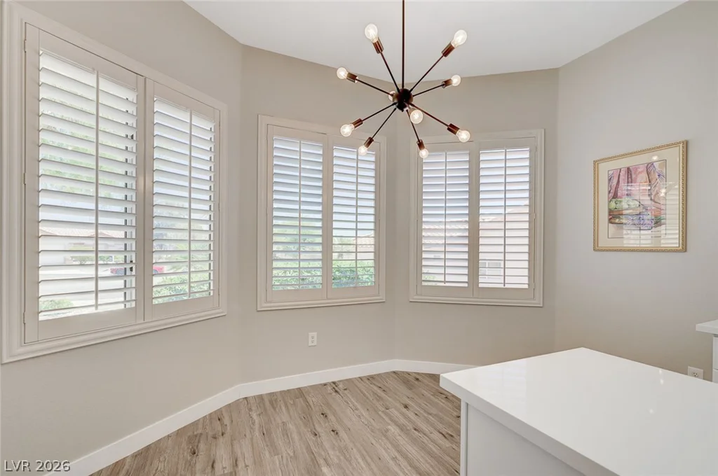 10613 Spring Garden, Las Vegas, NV 89134