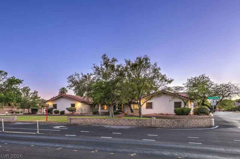 2135 Cimarron, Las Vegas, NV 89117