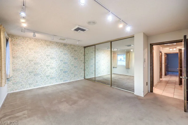 2135 Cimarron, Las Vegas, NV 89117
