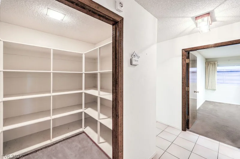 2135 Cimarron, Las Vegas, NV 89117