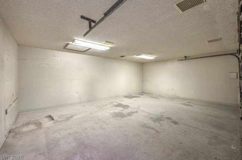 2135 Cimarron, Las Vegas, NV 89117