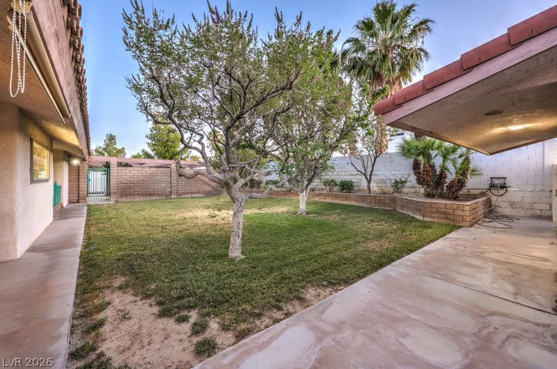 2135 Cimarron, Las Vegas, NV 89117