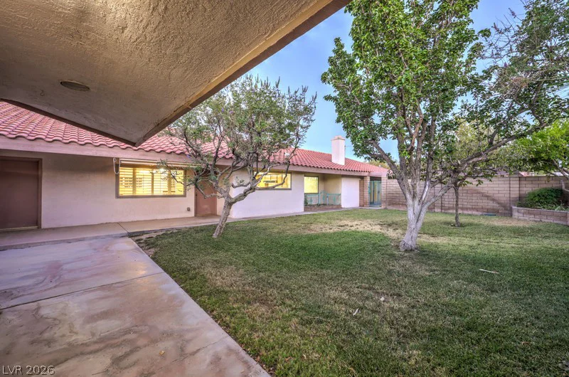 2135 Cimarron, Las Vegas, NV 89117