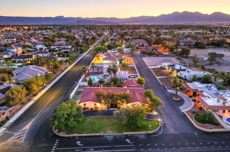 2135 Cimarron, Las Vegas, NV 89117