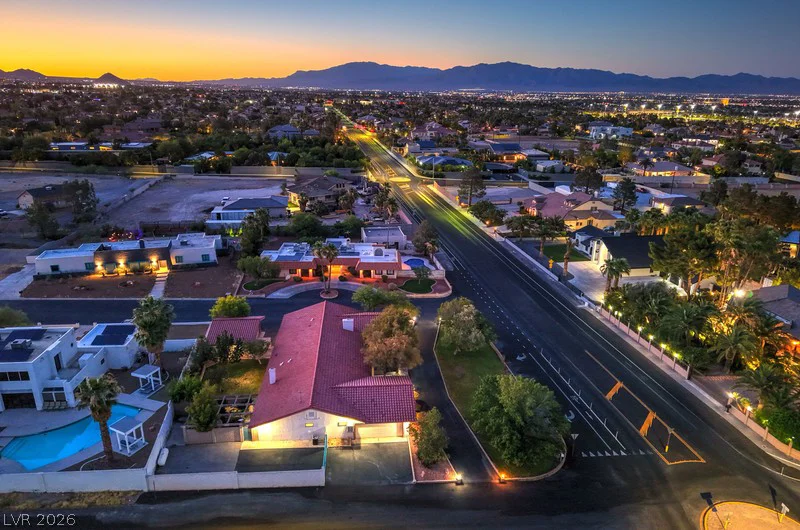 2135 Cimarron, Las Vegas, NV 89117