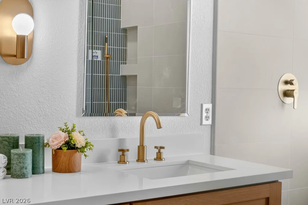7641 Tortola Bay, Las Vegas, NV 89128