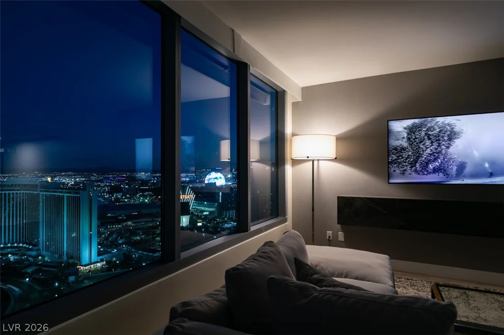 322 Karen, Las Vegas, NV 89109