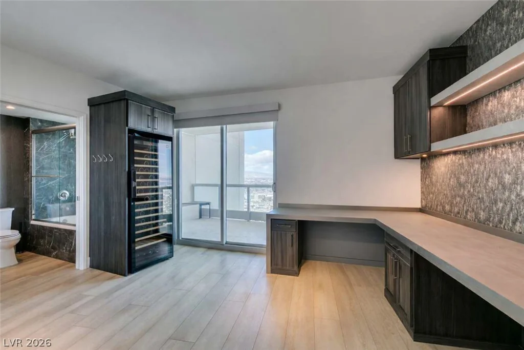 322 Karen, Las Vegas, NV 89109