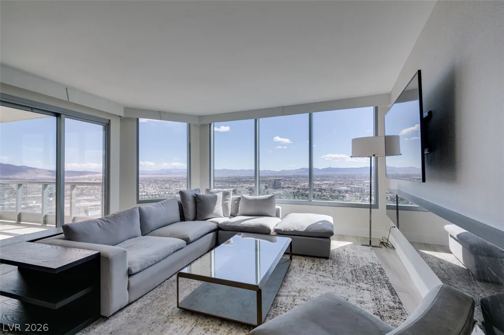 322 Karen, Las Vegas, NV 89109
