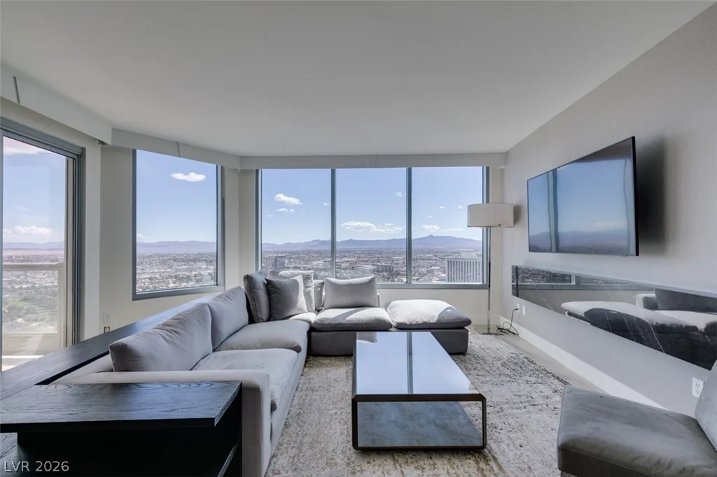 322 Karen, Las Vegas, NV 89109