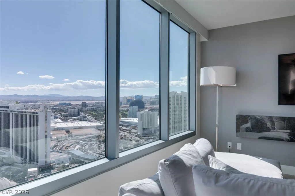 322 Karen, Las Vegas, NV 89109