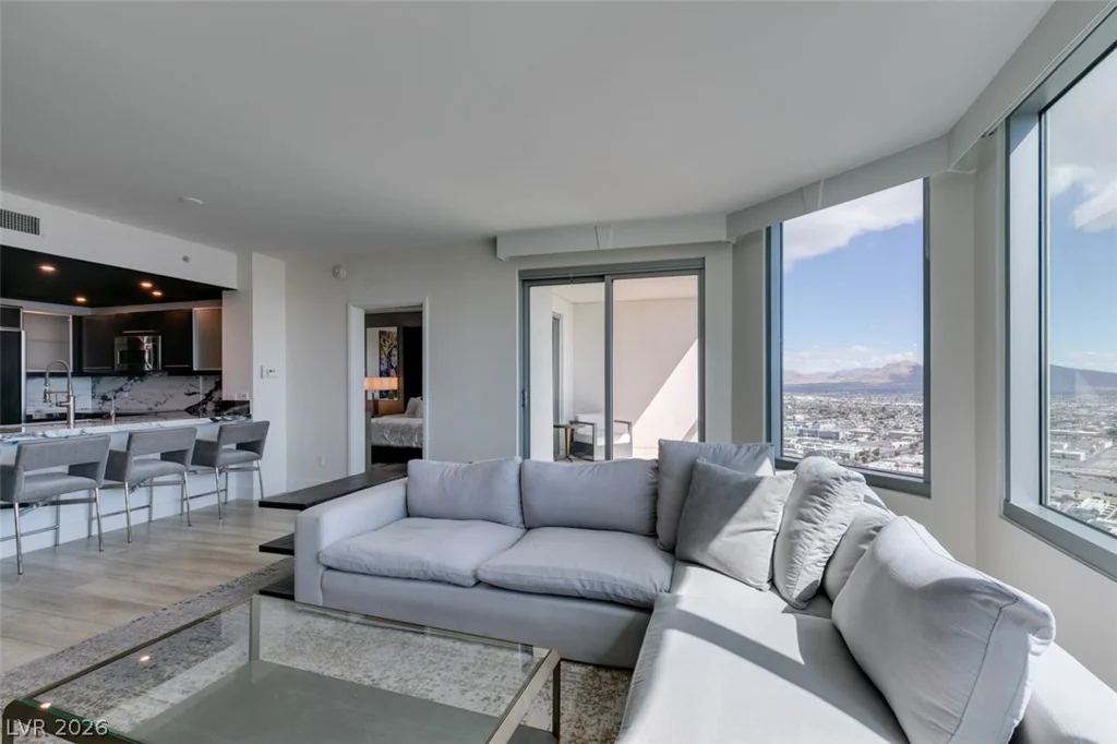 322 Karen, Las Vegas, NV 89109