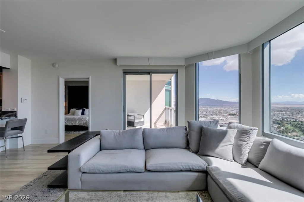 322 Karen, Las Vegas, NV 89109